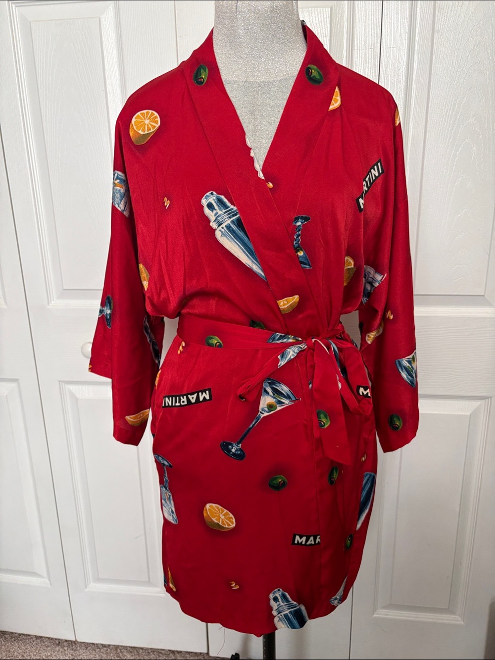 Red Cocktail-Print Martini Shaker Bar Satin Wrap Robe Fruit Travel Bath Medium